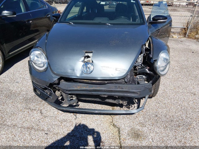 Auction sale of the 2014 Volkswagen Beetle 2.0t R-line, vin: 3VWVT7AT8EM637993, lot number: 44609093