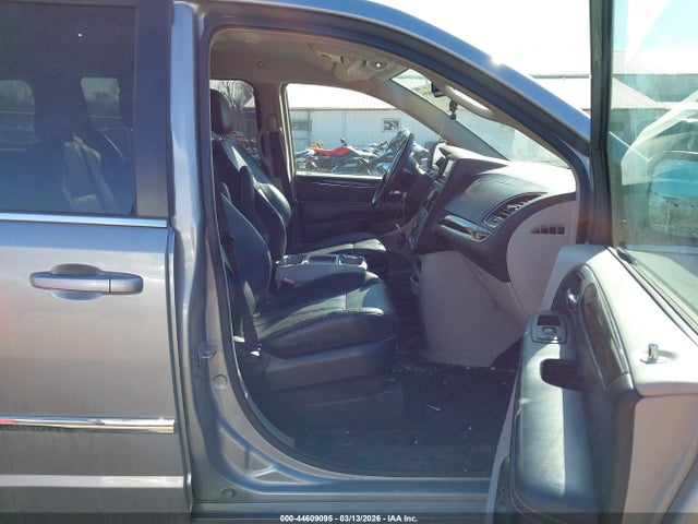 Продажа на аукционе авто 2016 Chrysler Town & Country Touring, vin: 2C4RC1BG4GR157335, номер лота: 44609095