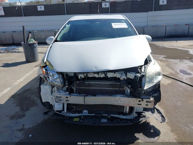 JTDKN3DU9E0382870 Toyota Prius Two