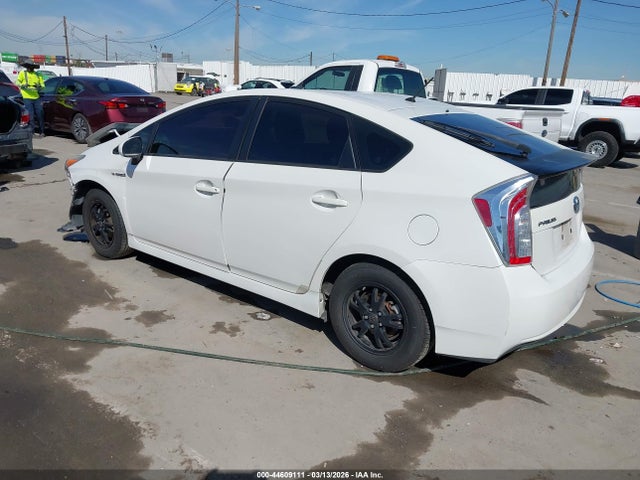 JTDKN3DU9E0382870 Toyota Prius Two