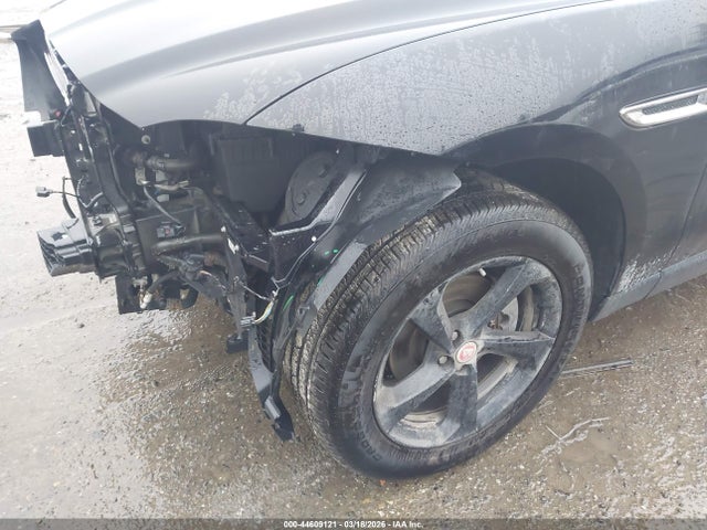 Jaguar F-pace 20d Premium 2018 SADCJ2FN0JA243879 Image 19