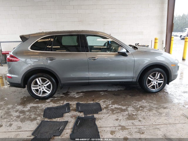 WP1AA2A26GKA37015 Porsche Cayenne
