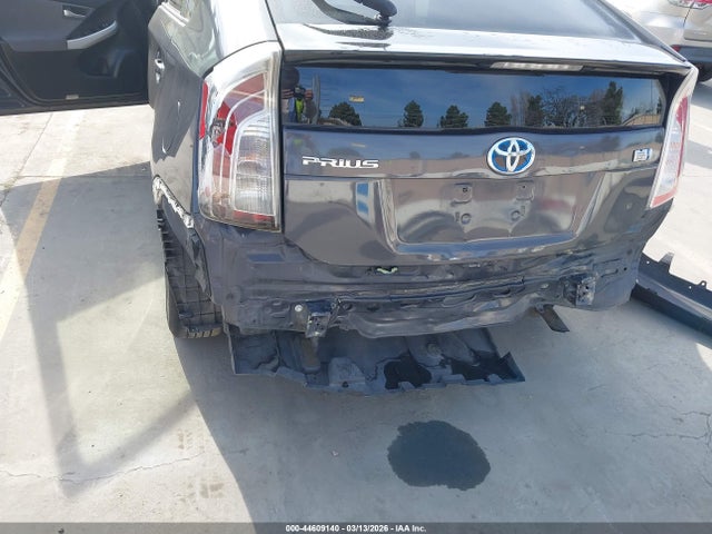 Toyota Prius Two 2015 JTDKN3DU6F0442024 Image 6