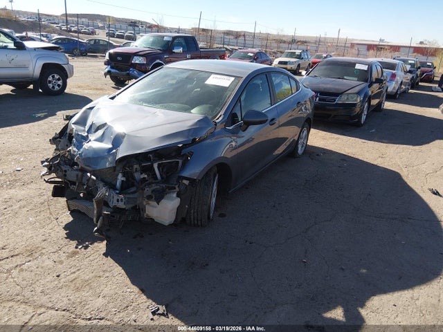 1G1BE5SM1J7210857 Chevrolet Cruze Lt Auto