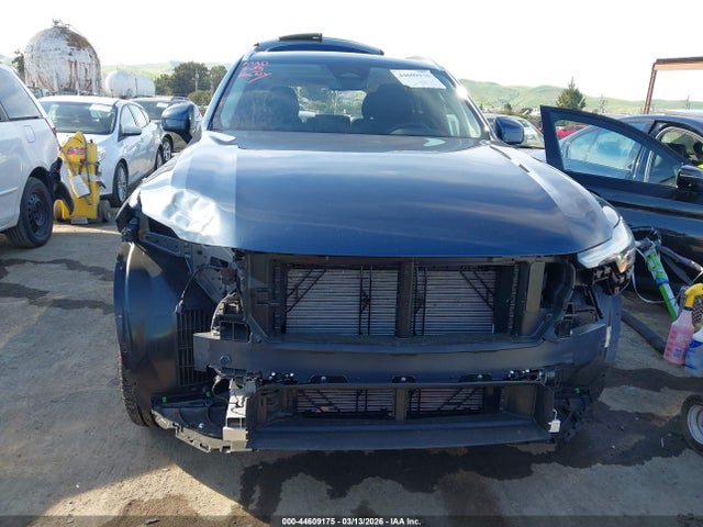 YV4M12PJ1T1456688 Volvo Xc90 Core