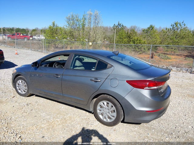 KMHD74LF4HU318093 Hyundai ELANTRA SE
