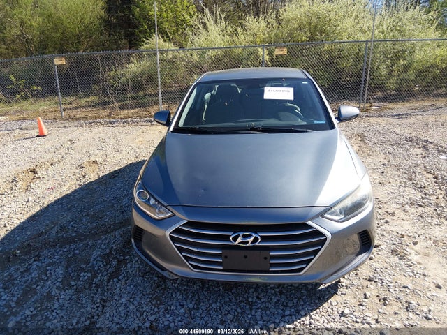 KMHD74LF4HU318093 Hyundai ELANTRA SE