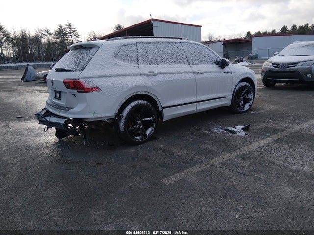 Aukcja sprzedaży 2024 Volkswagen Tiguan 2.0t Se R-line Black, vin: 3VV8B7AXXRM057741, numer aukcji: 44609210