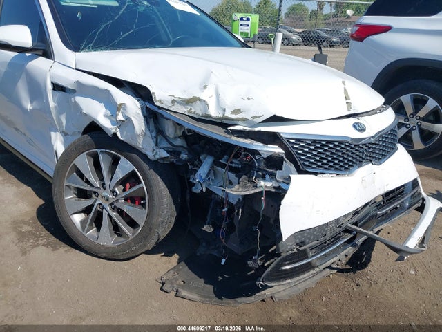 5XXGW4L25GG011540 KIA Optima Sx Turbo