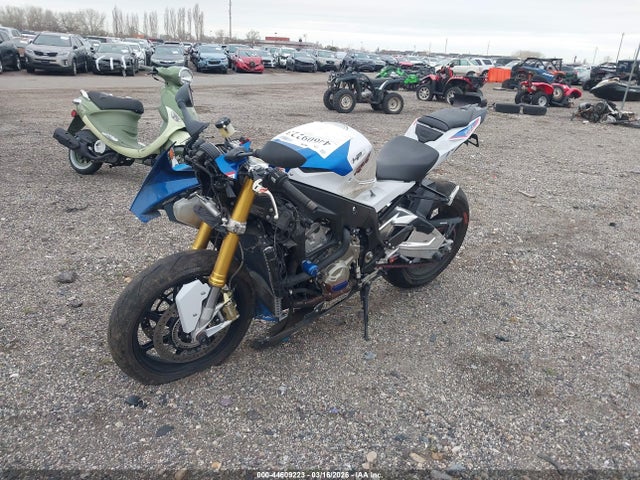 44609223 :رقم المزاد ، WB10D2102GZ355432 vin ، 2016 Bmw S 1000 Rr مزاد بيع