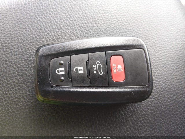 2T3W1RFV3MC154302 Toyota Rav4 Xle