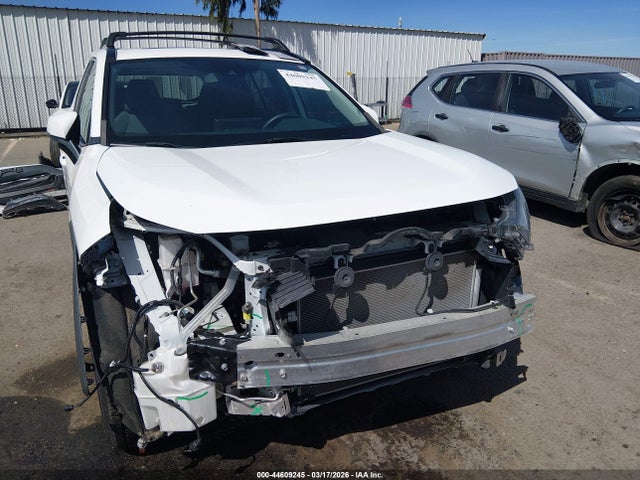 2T3W1RFV3MC154302 Toyota Rav4 Xle