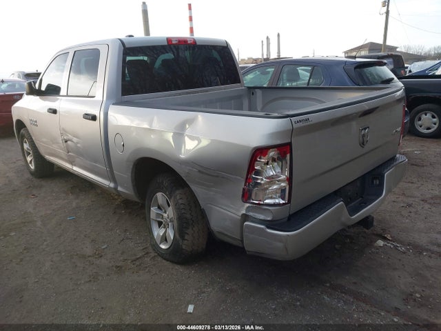 Aukcja sprzedaży 2017 Ram 1500 Express  4x4 5'7 Box, vin: 1C6RR7KG9HS589119, numer aukcji: 44609278
