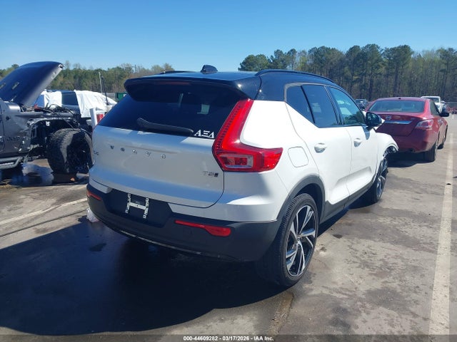 2022 Volvo Xc40 T5 R-design მანქანა იყიდება აუქციონზე, vin: YV4162UM0N2739387, აუქციონის ნომერი: 44609282