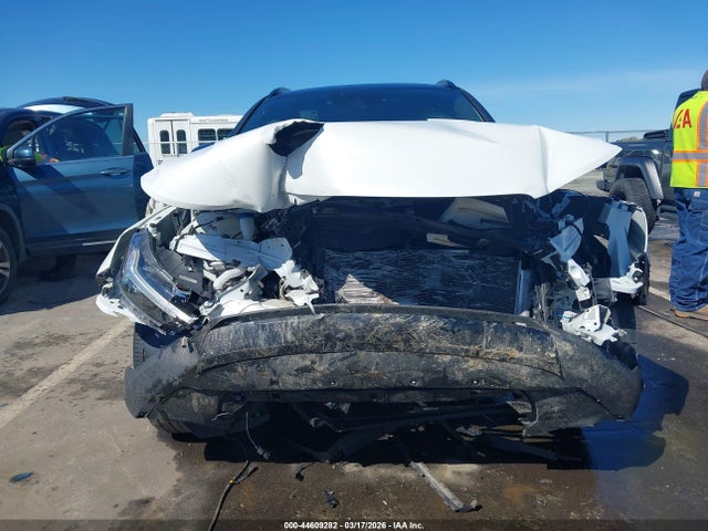 2022 Volvo Xc40 T5 R-design მანქანა იყიდება აუქციონზე, vin: YV4162UM0N2739387, აუქციონის ნომერი: 44609282