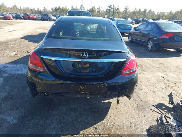 55SWF4KB7JU273016 Mercedes-Benz C 300 4matic