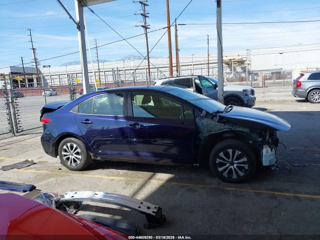 Toyota Corolla Hybrid Le 2022 JTDEAMDE6NJ061872 Image 14