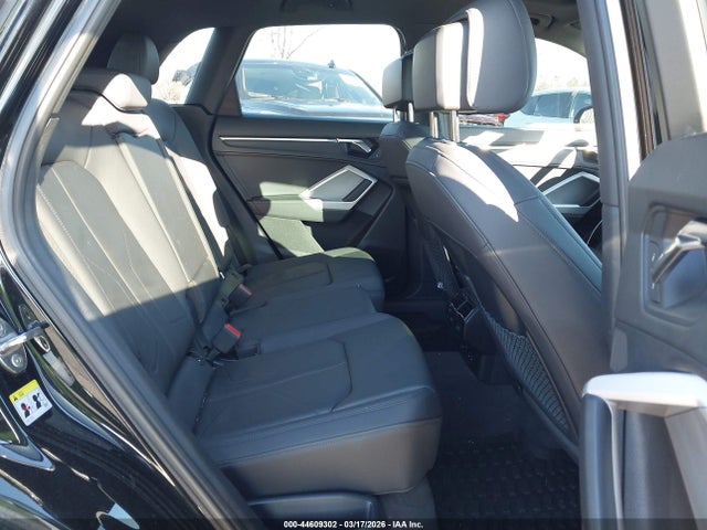 Продаж на аукціоні авто 2023 Audi Q3 Premium 45 Tfsi S Line Quattro Tiptronic, vin: WA1DECF30P1033276, номер лоту: 44609302