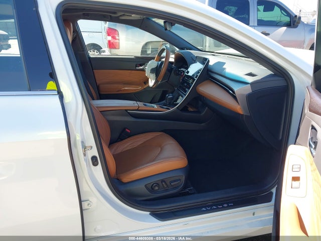 4T1C21FBXLU015734 Toyota Avalon Hybrid Limited