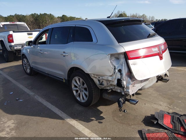 44609330 :رقم المزاد ، 2LMHJ5AT5JBL02549 vin ، 2018 Lincoln Mkt Elite مزاد بيع