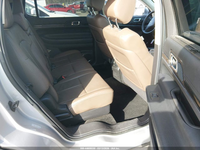 44609330 :رقم المزاد ، 2LMHJ5AT5JBL02549 vin ، 2018 Lincoln Mkt Elite مزاد بيع