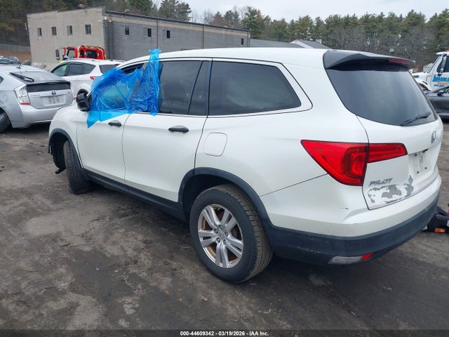 5FNYF6H16GB090588 Honda PILOT LX