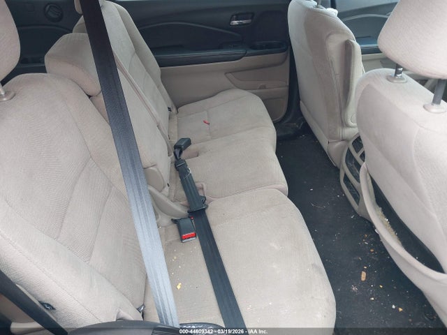 5FNYF6H16GB090588 Honda PILOT LX