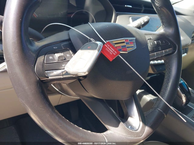 44609350 :رقم المزاد ، 1GYFZCR43LF094894 vin ، 2020 Cadillac Xt4 Fwd Premium Luxury مزاد بيع