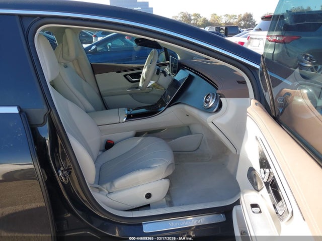 W1KEG1CB6PF015653 Mercedes-Benz Eqe 350 4matic