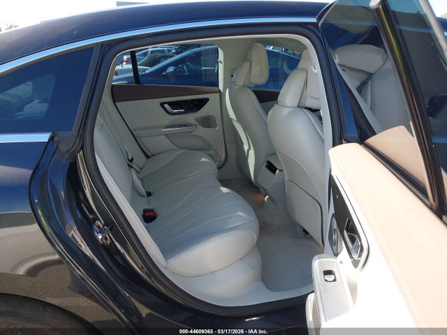 W1KEG1CB6PF015653 Mercedes-Benz Eqe 350 4matic