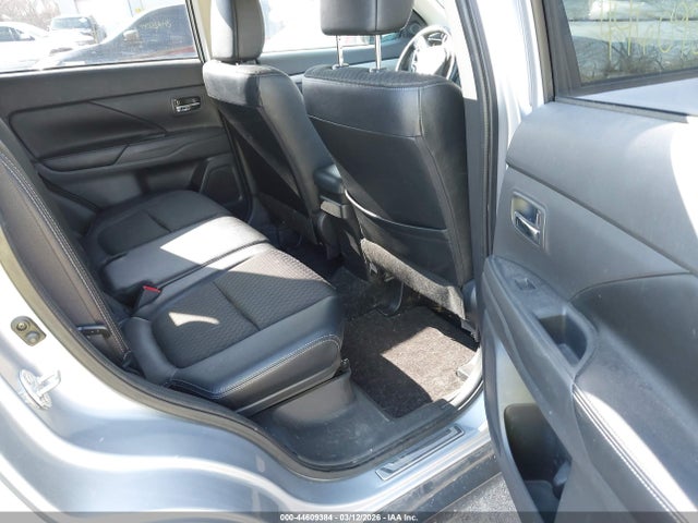 Продаж на аукціоні авто 2015 Mitsubishi Outlander Se, vin: JA4AZ3A32FZ010726, номер лоту: 44609384