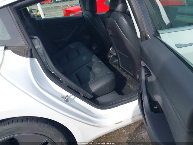 2019 TESLA MODEL 3 5YJ3E1EA9KF326437 Photo 7