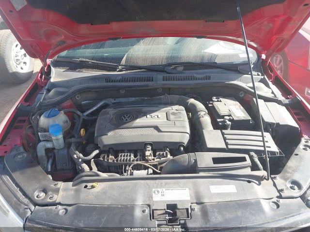 3VWD17AJ2GM320388 Volkswagen Jetta 1.8t Sport