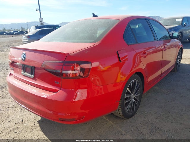 3VWD17AJ2GM320388 Volkswagen Jetta 1.8t Sport