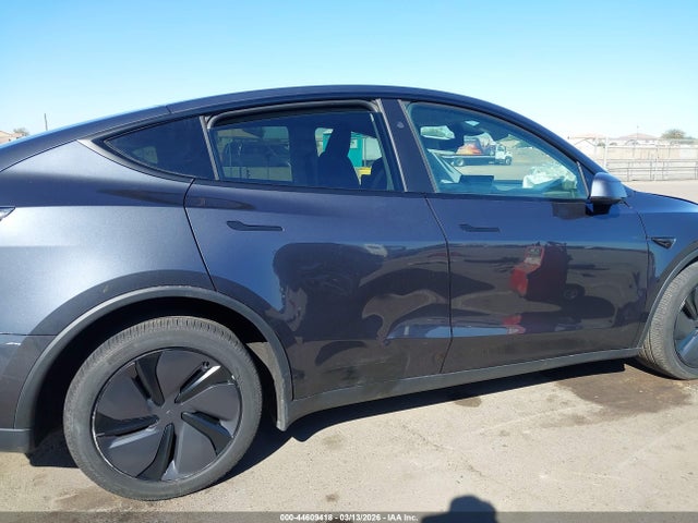 7SAYGDED4TA463900 Tesla Model Y