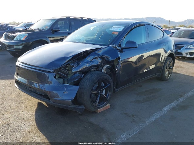 7SAYGDED4TA463900 Tesla Model Y