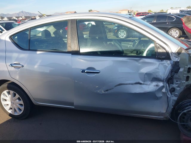 3N1CN7AP9KL822842 Nissan Versa 1.6 Sv
