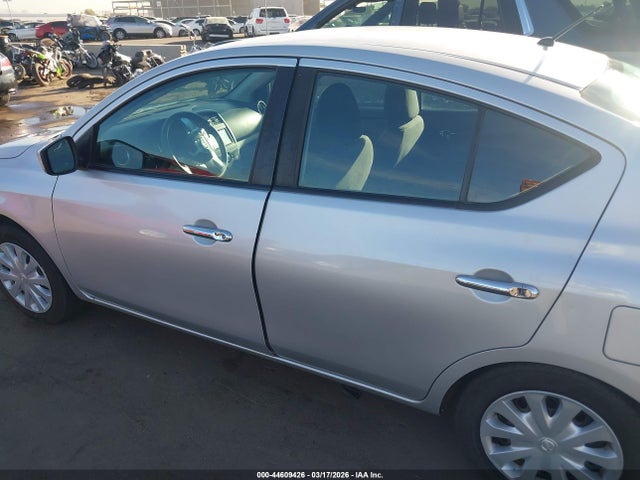 3N1CN7AP9KL822842 Nissan Versa 1.6 Sv