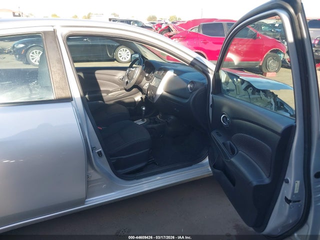 3N1CN7AP9KL822842 Nissan Versa 1.6 Sv