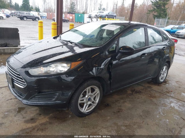 Ford FIESTA SE 2018 3FADP4BJ9JM139980 Image 2