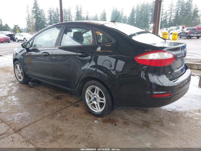 Ford FIESTA SE 2018 3FADP4BJ9JM139980 Image 3