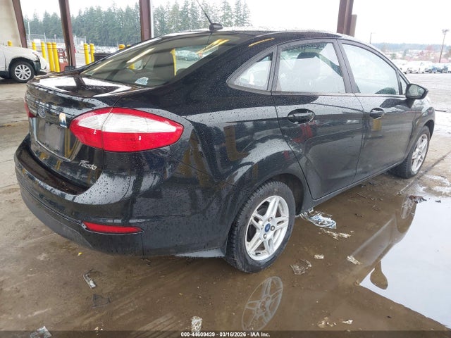 Ford FIESTA SE 2018 3FADP4BJ9JM139980 Image 4