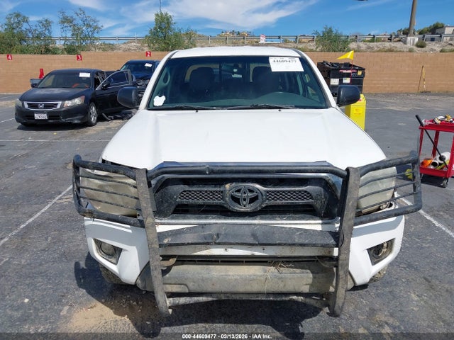44609477 :رقم المزاد ، 3TMLU4EN0FM189588 vin ، 2015 Toyota Tacoma Base V6 مزاد بيع