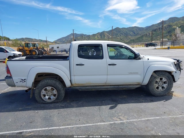 44609477 :رقم المزاد ، 3TMLU4EN0FM189588 vin ، 2015 Toyota Tacoma Base V6 مزاد بيع