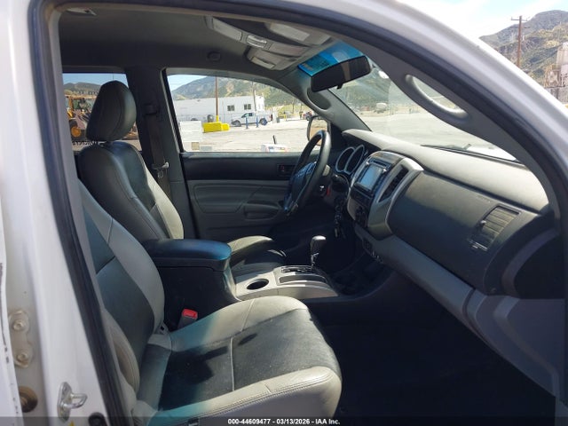 44609477 :رقم المزاد ، 3TMLU4EN0FM189588 vin ، 2015 Toyota Tacoma Base V6 مزاد بيع