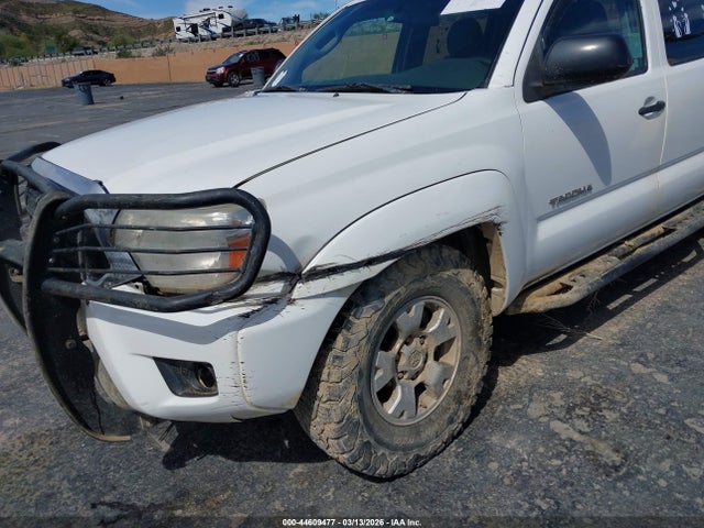 44609477 :رقم المزاد ، 3TMLU4EN0FM189588 vin ، 2015 Toyota Tacoma Base V6 مزاد بيع