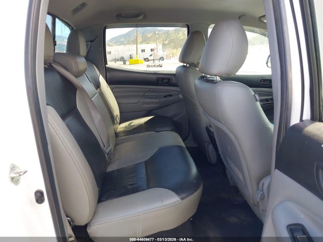 44609477 :رقم المزاد ، 3TMLU4EN0FM189588 vin ، 2015 Toyota Tacoma Base V6 مزاد بيع