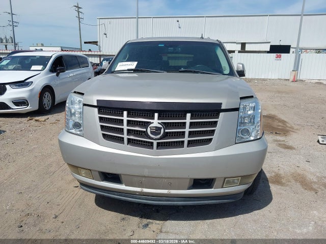 44609492 :رقم المزاد ، 1GYEC63838R159386 vin ، 2008 Cadillac Escalade Standard مزاد بيع