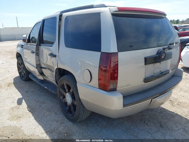 44609492 :رقم المزاد ، 1GYEC63838R159386 vin ، 2008 Cadillac Escalade Standard مزاد بيع
