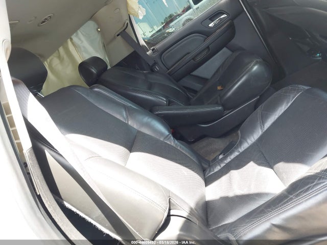 44609492 :رقم المزاد ، 1GYEC63838R159386 vin ، 2008 Cadillac Escalade Standard مزاد بيع
